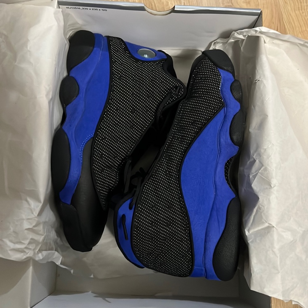 Air Jordan 13 retro, black hyper royal black and white only worn 2 times